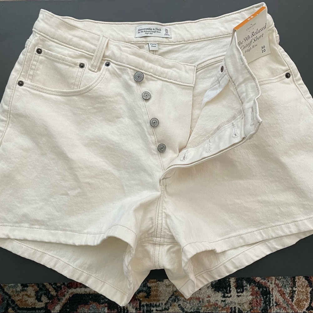 NWWT Abercrombie and Fitch 90’s cutoff high rise curve love jean shorts